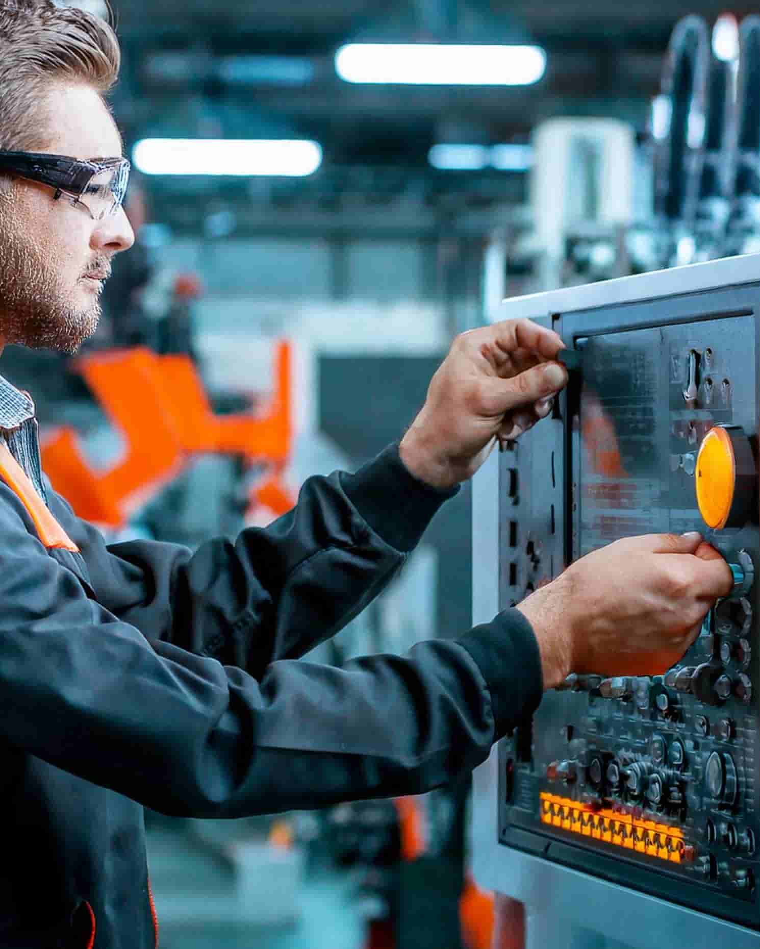 assistenza-ricambi-manutenzione-fresatrici-cnc-hmd